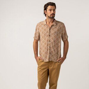 Rhythm Camp Shirt Mens Medium Short Sleeve Butterscotch Graphic Print Button Up